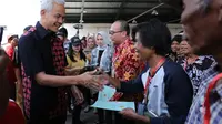 Ganjar Pranowo meresmikan revitalisasi Pasar Bawang Sengon, Brebes, Jawa Tengah. (Foto: istimewa)