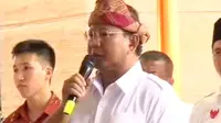 Prabowo Dianugerahi Pakaian Adat Palembang