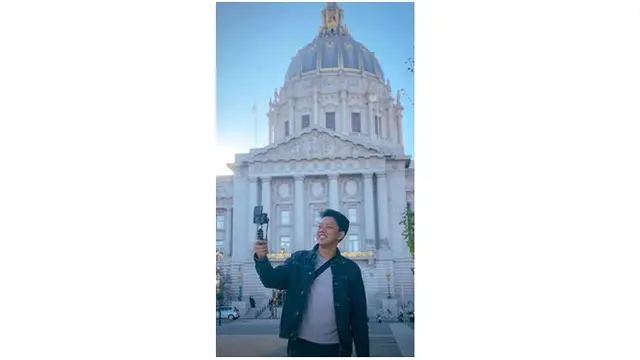 Menjadi seorang YouTuber, Bayu Skak tak lupa mengabadikan momen dengan ngevlog saat di Amerika.