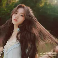 Sana Twice. (JYP Entertainment via Soompi)