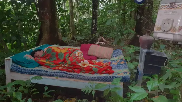 Tidur di Sembarang Tempat, Tingkah Kocak Orang Ini Bikin Geleng Kepala