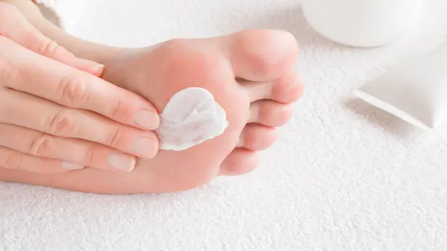 ilustrasi krim kaki/FotoDuets/shutterstock