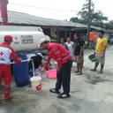 Kekeringan dan Kriris Air Bersih di Depok, Warga Menumpang Mandi di SPBU