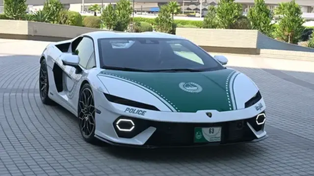 Tampilan Depan Lamborghini Temerario Hibrida Armada Kepolisian Dubai