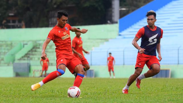 Dedik Setiawan dan Bagas Adi Nugroho