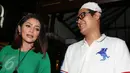 Kristina enggan menjawab status kedekatan dirinya dengan Gus Anom, Jakarta, Selasa (1/10). Kristina mengaku ikut meeting dengan Gus Anom yang akan menggelar pengajian di berbagai daerah. (Liputan6.com/Herman Zakharia)