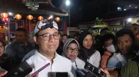 Anies Baswedan usai berkunjung ke Vihara Welas Asih Cirebon. (Istimewa)