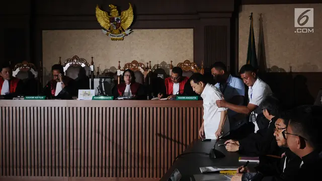 Tampak Lesu, Setya Novanto Jalani Sidang Perdana Kasus Korupsi e-KTP