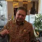 Menteri Koordinator Bidang Perekonomian Airlangga Hartarto, di kantor Kementerian Perekonomian, di Jakarta, Rabu (29/5/2024). Menko Airlangga bercerita mengenai tambahan PSN baru salah satunya BSD. (Tira/Liputan6.com)