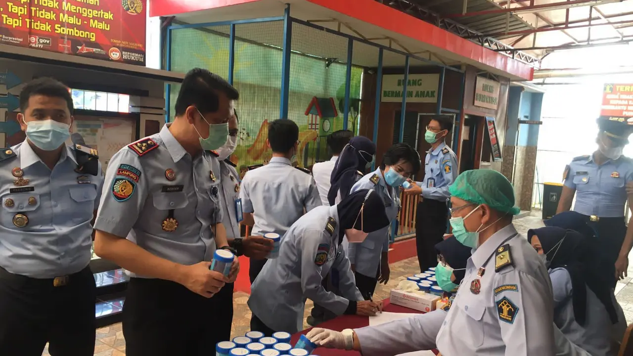 Tes Urine di Lapas Bulak Kapal Bekasi