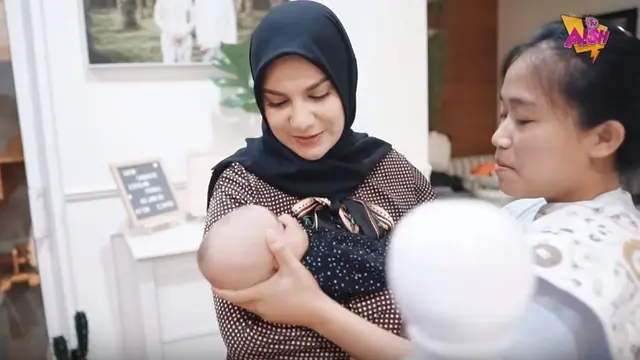 6 Momen Irish Bella Gendong Bayi Kembar, Ammar Zoni Sebut Sudah Pantas