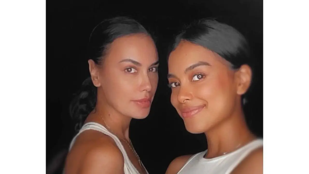 Sophia Latjuba dan Eva Celia.