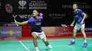 Aksi saling kejar poin pun tak terhindarkan hingga akhirnya duel derbi ini dimenangkan oleh Fajar Alfian/Muhammad Fikri. (Bola.com/M Iqbal Ichsan)