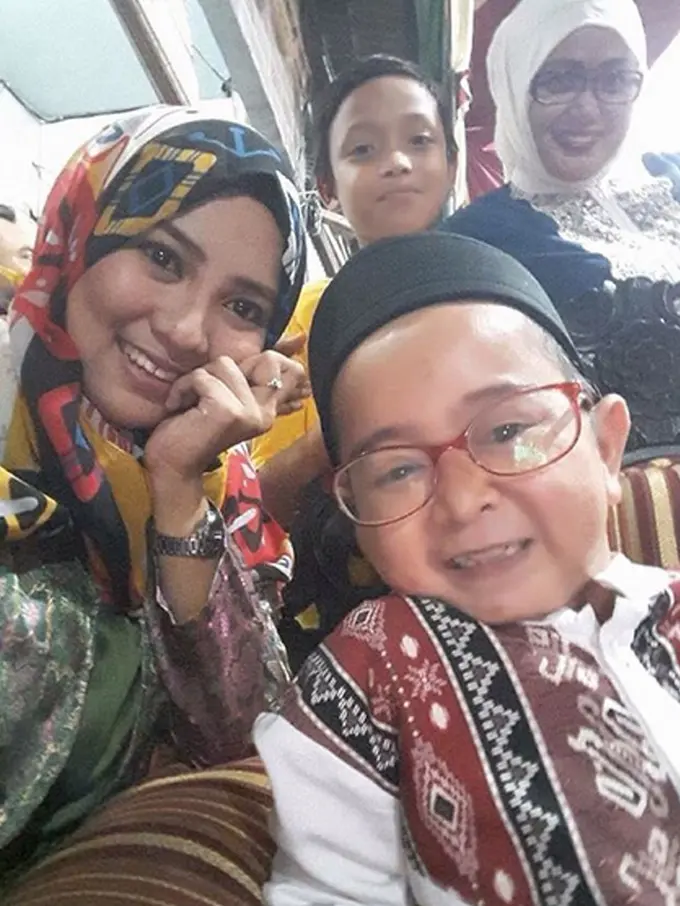 [Bintang] Daus Mini dan Sharyani