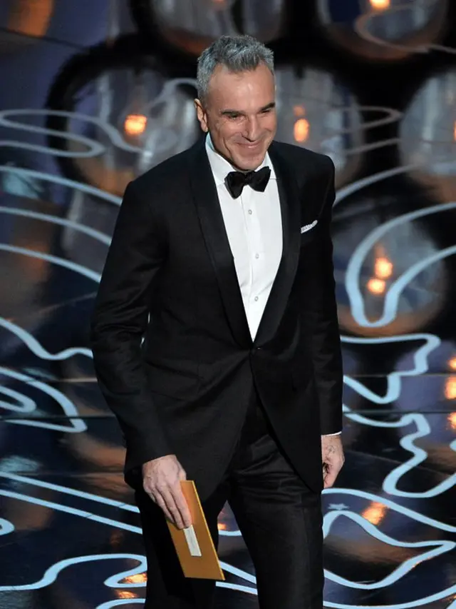 [Bintang] Daniel Day-Lewis