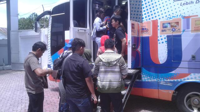 Kartu ATM BRI Diblokir Mendadak, Ratusan Nasabah Antre hingga Berjam-jam