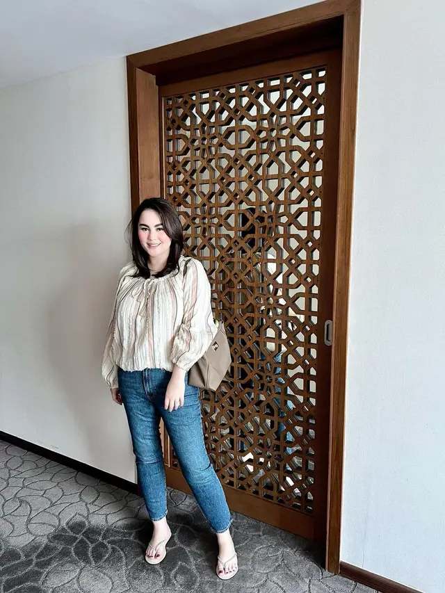 10 Potret Jennifer Dunn dengan Koleksi Tas Branded, Gayanya Makin Sosialita