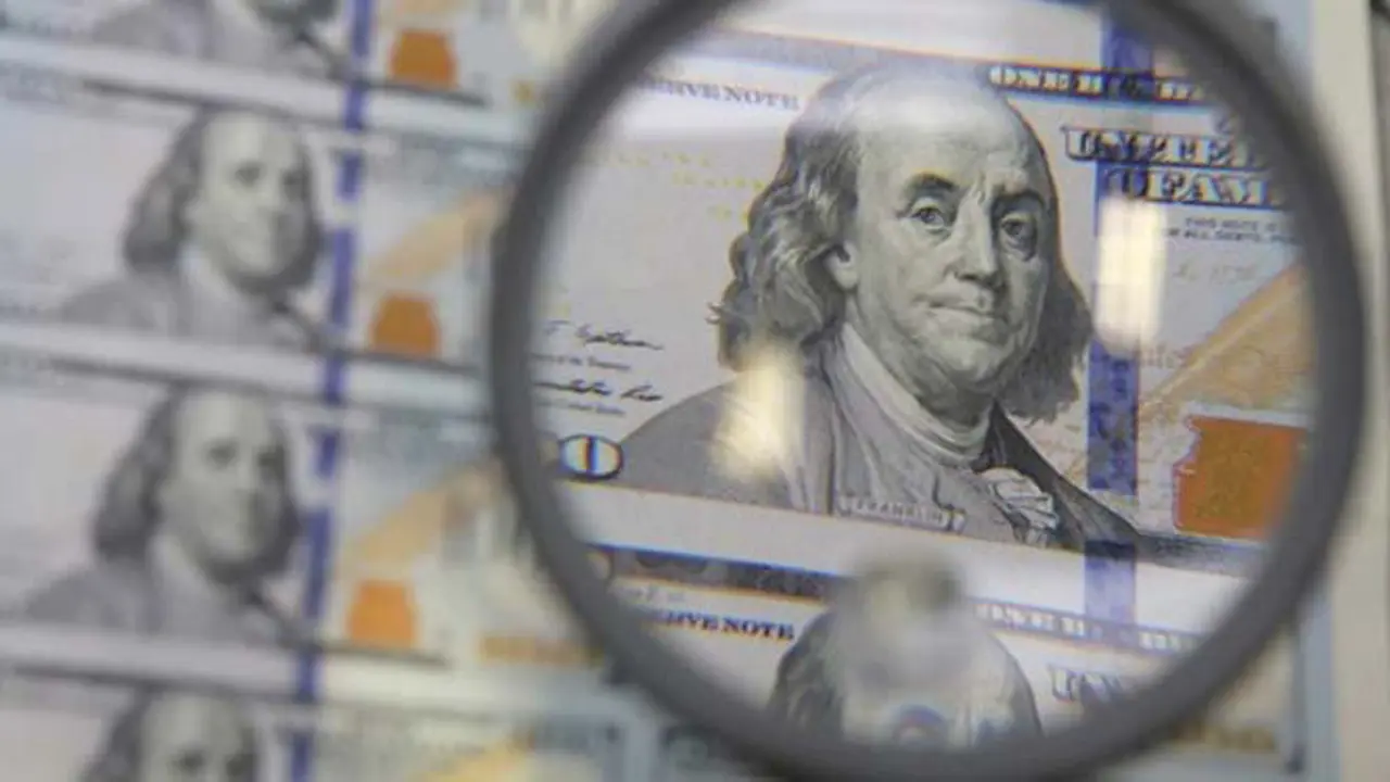 dollar-131002b.jpg