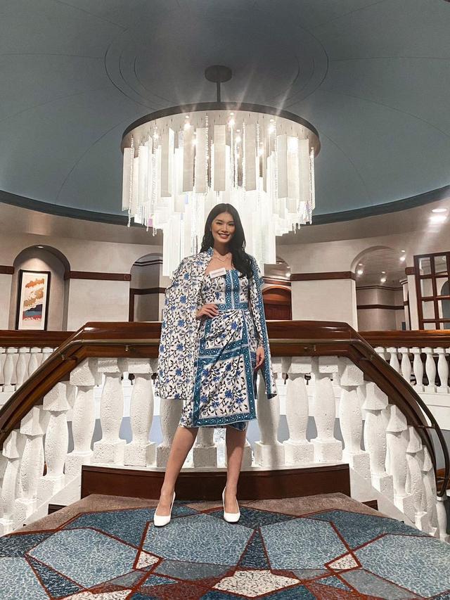 7 Pesona Carla Yules, Wakil Indonesia yang Masuk Top 6 di Miss World 2021