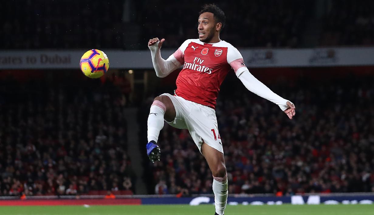 2. Pierre-Emerick Aubameyang (Arsenal) - 8 gol dan 1 assist (AFP/Daniel Leal Olivas)