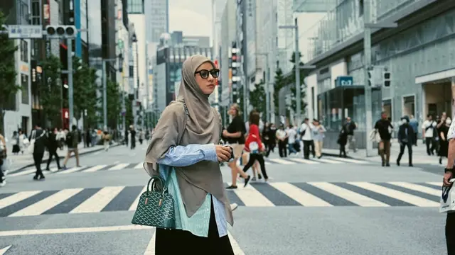 Tampil dengan Gaya Stylish, Ini Potret Natasha Rizky Liburan ke Jepang Bareng Sahabat
