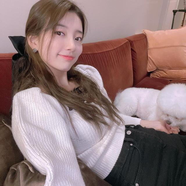 Bae Suzy. (Instagram/ skuukzky)