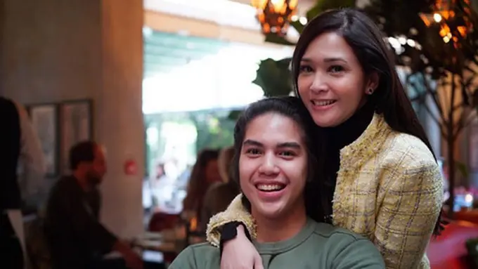 [Bintang] Maia Estianty dan El Rumi