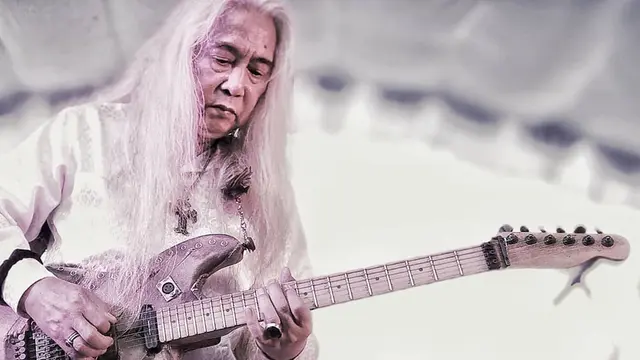 6 Potret Gideon Tengker, Ayah Nagita Slavina yang Pernah Hits Tahun 80-an