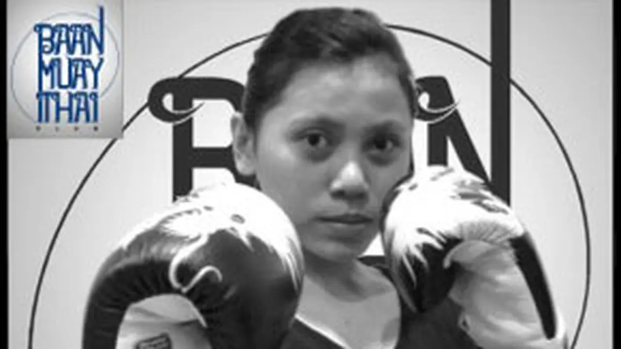 Adu Nyali Duel dengan Atlet Wanita Muaythai Indonesia