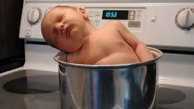 Aksi Orangtua Isengin Anak Saat Tidur, Bikin Ketawa Ngakak