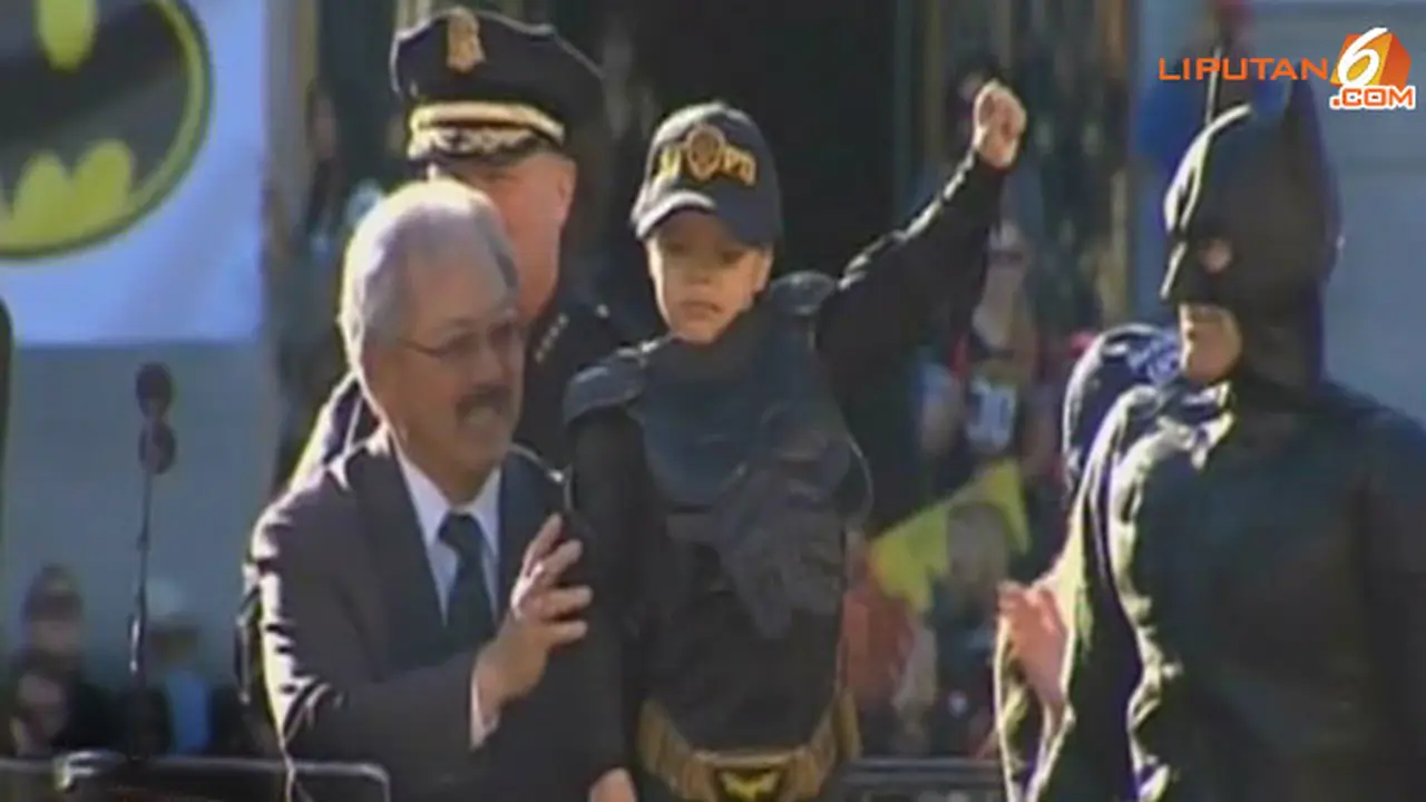 batkid-kanker-131117b.jpg