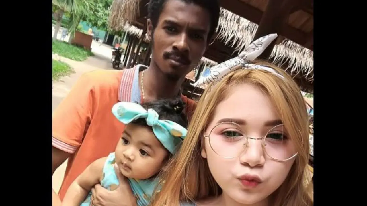 [Bintang] Suamiku Sering Dibully, Padahal Mereka Tidak Tahu Apa-apa