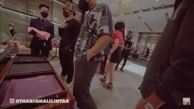 7 Potret Kado Mewah Kelahiran Anak Atta dan Aurel, Ada Baju hingga Mobil