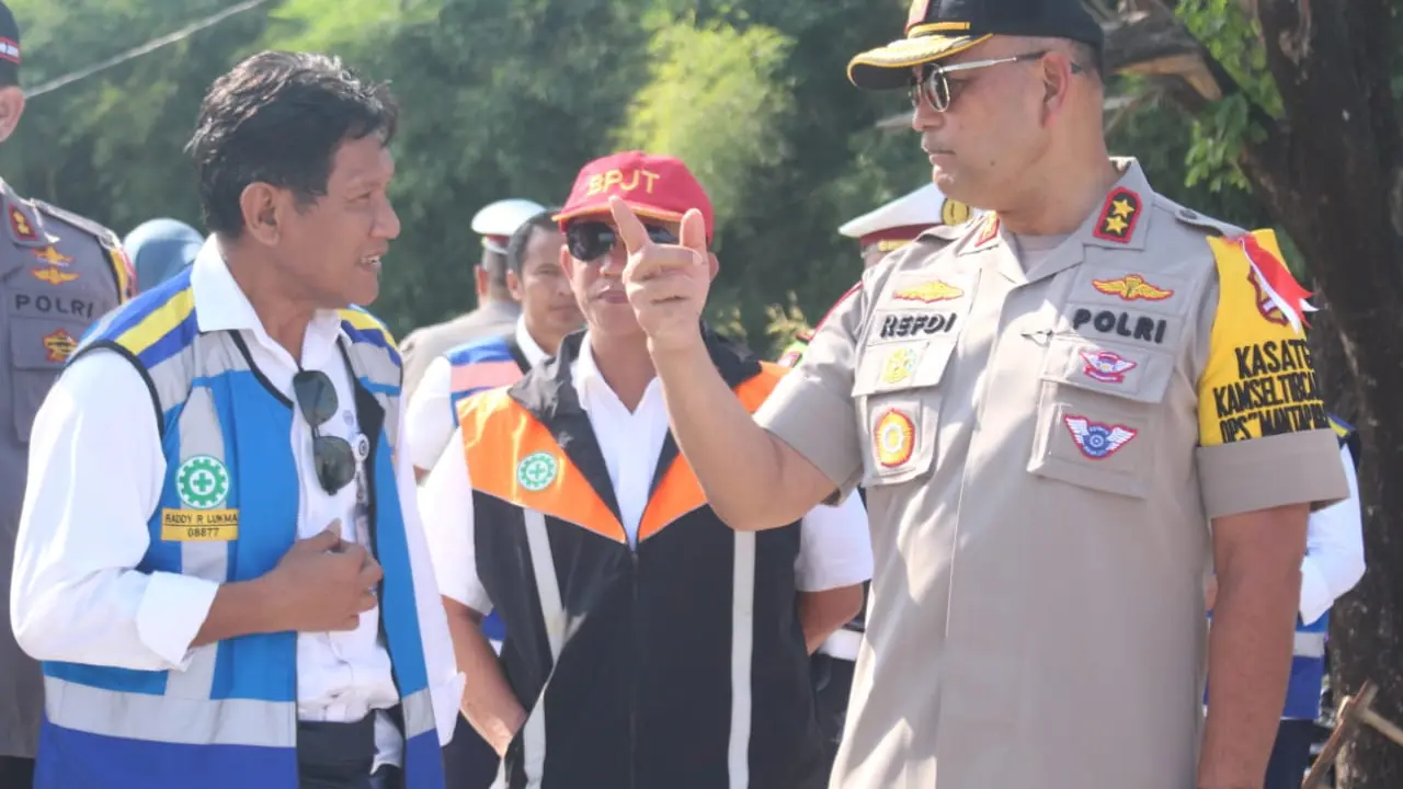 Kakorlantas Polri Irjen Pol Refdi Andri (Kanan). (Liputan6.com/Abramena)