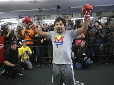 Pacquiao sedang berlatih di Wild Card Boxing, Los Angeles. (AP Photo/Jae C. Hong)