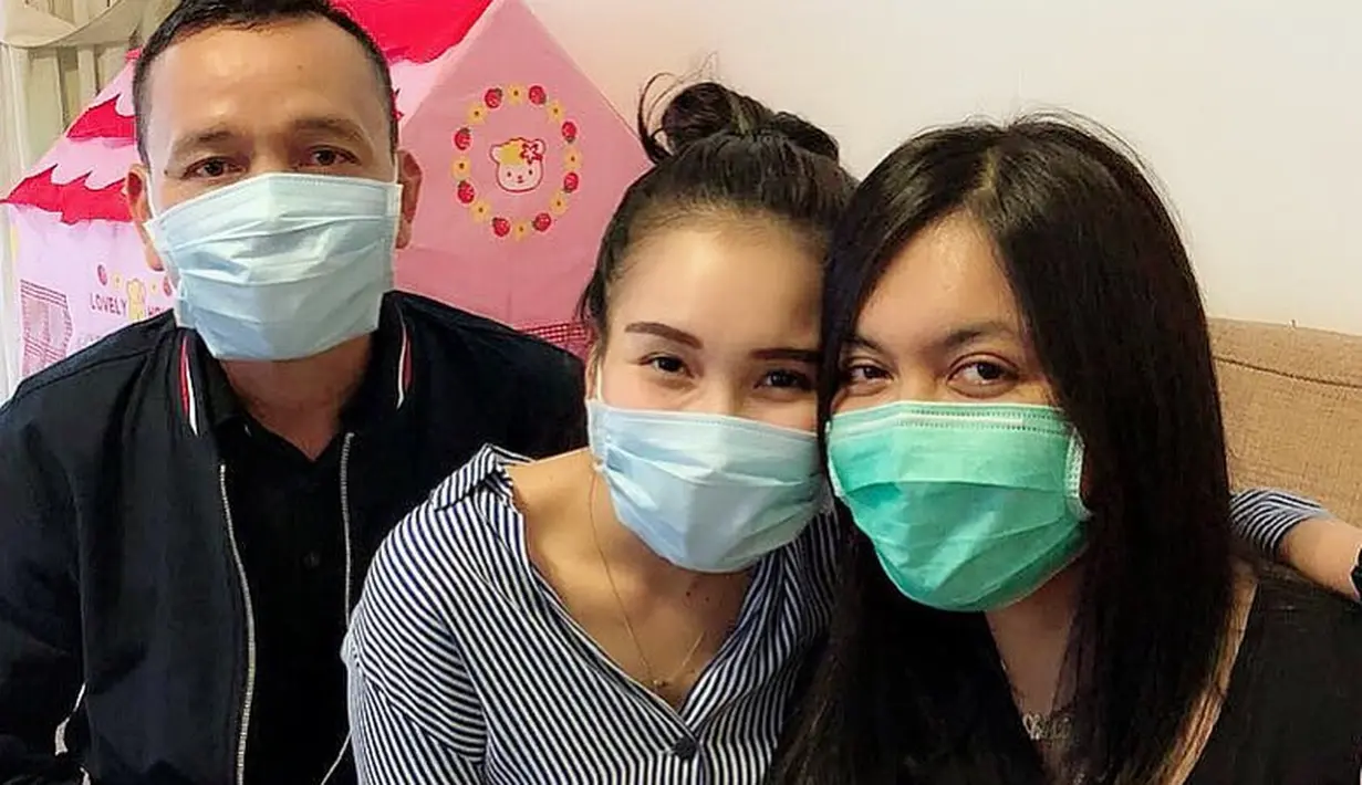 Artis Beri Dukungan untuk Denada