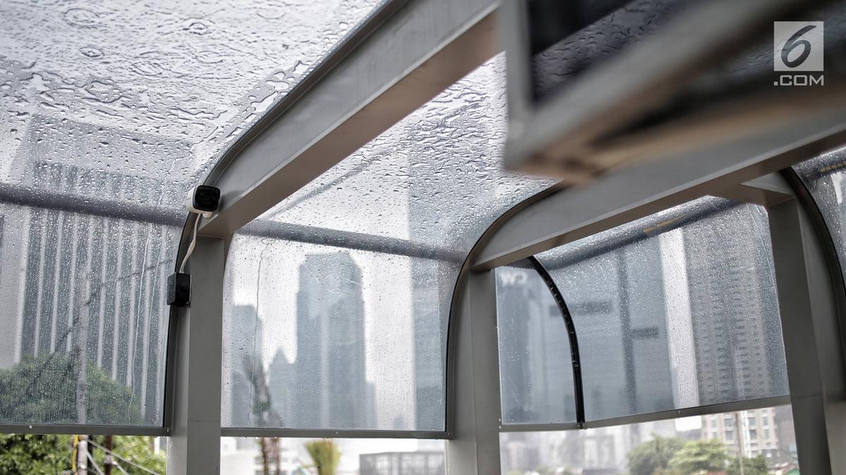 Polycarbonate Bikin Teras Terang dan Sejuk, Alternatif Selain Alderon &amp; Galvalum