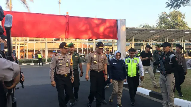 Wakapolri Syafruddin menyambangi Bandara Soekarno Hatta