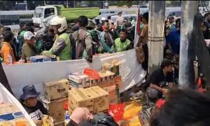 Sehari Menjelang Aksi Demo, Begini Akvitias Botok di Depan Gedung DPR