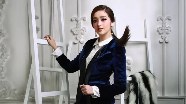 [Bintang] Masih Berusia Belasan Tahun, 8 Artis Ini Kerap Dapat Peran Dewasa