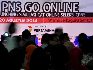 Kementerian Pendayagunaan Aparatur Negara dan Reformasi Birokrasi (KemenPAN-RB) dan Badan Kepegawaian Negara (BKN) secara resmi meluncurkan Simulasi CAT Online, (20/8/2014). (Liputan6.com/Miftahul Hayat)
