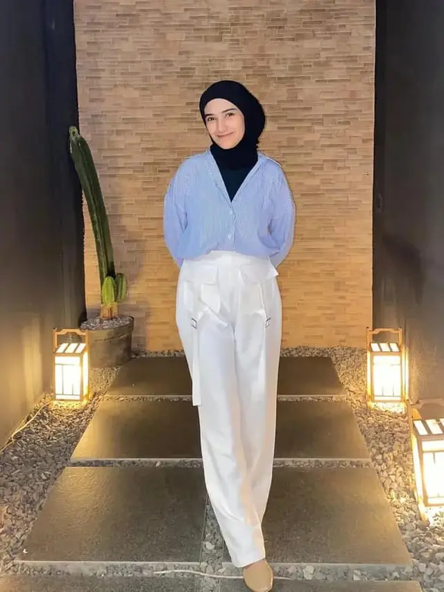 Potret Nadya Mustika yang Tetap Langsing dan Awet Muda. (Instagram/@nadyamustikarahayu)