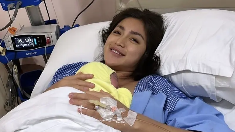 Pesona Jessica Iskandar Melahirkan Anak Kedua