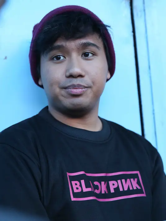 Ingin  merasakan seperti teman-temannya, menahan haus. lapar hingga perkataan. Hal itu yang menjadi salah satu alasan pemeran film Joshua Oh Joshua itu ikut berpuasa. Hal berbeda dengan puasa menurut kepercayaan yang dianut. (Nurwahyunan/Bintang.com)