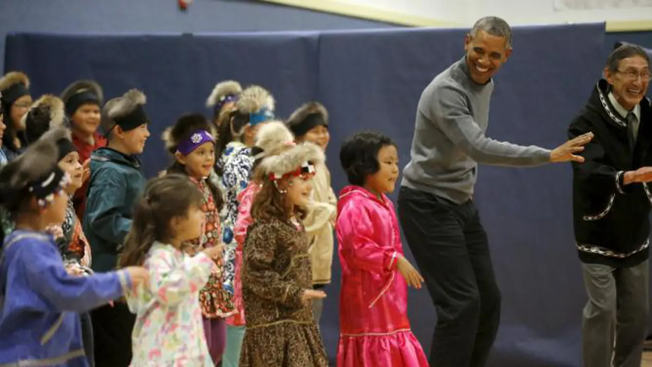 Sambil Dansa, Obama Peringatkan Dunia tentang Perubahan Iklim