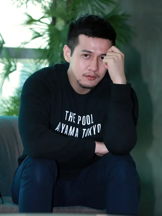 Film ‘Sunshine Becomes You’ menjadi tantangan bagi tiap-tiap pemain. Seperti Herjunot Ali yang dituntut untuk dapat bermain piano klasik lantaran perannya sebagai pianis terkenal. (Deki Prayoga/Bintang.com)