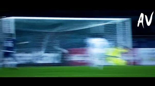 Inilah 10 gol terbaik di ajang Copa America 2015 di Cile.