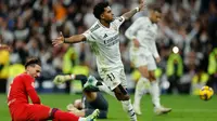 Pada menit ke-34, giliran Rodrygo mencatatkan namanya di papan skor. (OSCAR DEL POZO/AFP)