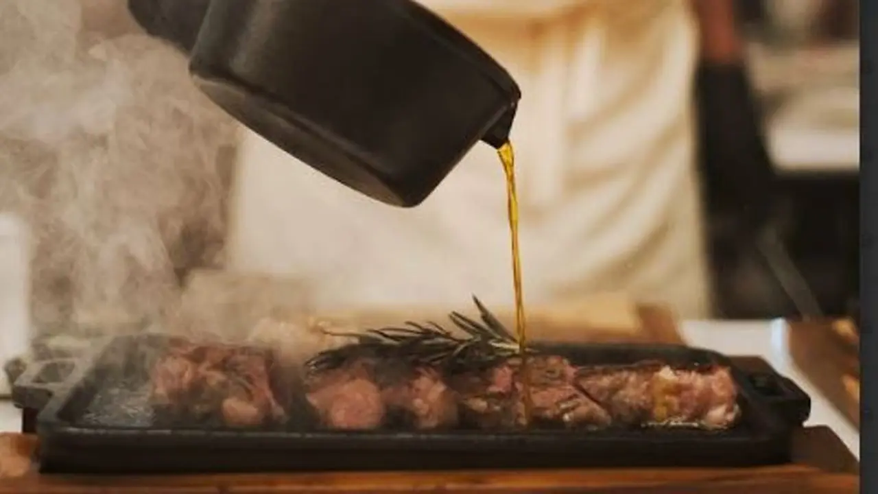Restoran Steak di Senopati Jakarta Sajikan Gaya Kontemporer dengan Harga Terjangkau