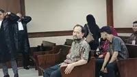 Produser eksekutif film Sang Pengadil, Agung Winarno, didakwa melakukan tindak pidana pencucian uang (TPPU) dalam perkara yang menjerat terpidana kasus pemufakatan suap kasasi Gregorius Ronald Tannur, Zarof Ricar. (Liputan6.com/Dimas Ramadhan Wicaksana)